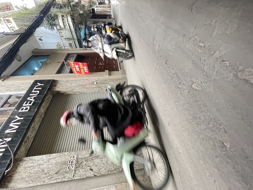 Bán nhà Minh Khai - diện tích 35m2 6 tầng - Ô tô đỗ cổng - giá 12,5 tỷ