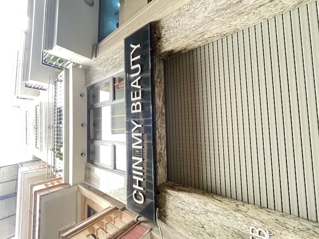 Bán nhà Minh Khai - diện tích 35m2 6 tầng - Ô tô đỗ cổng - giá 12,5 tỷ