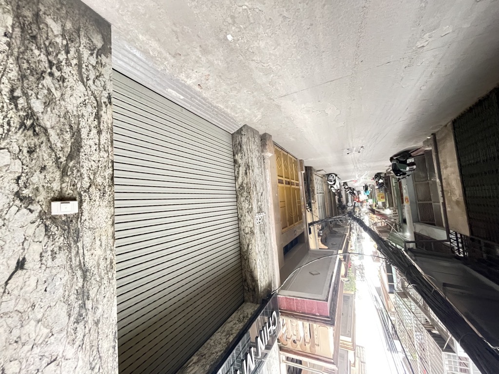 Bán nhà Minh Khai - diện tích 35m2 6 tầng - Ô tô đỗ cổng - giá 12,5 tỷ