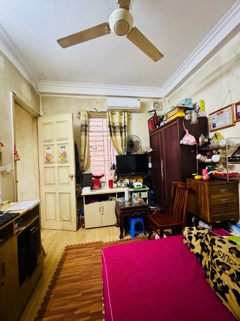 Bán nhà Tân Mai - diện tích 49m2 4 tầng - Lô góc, 2 thoáng - giá 9,9 tỷ