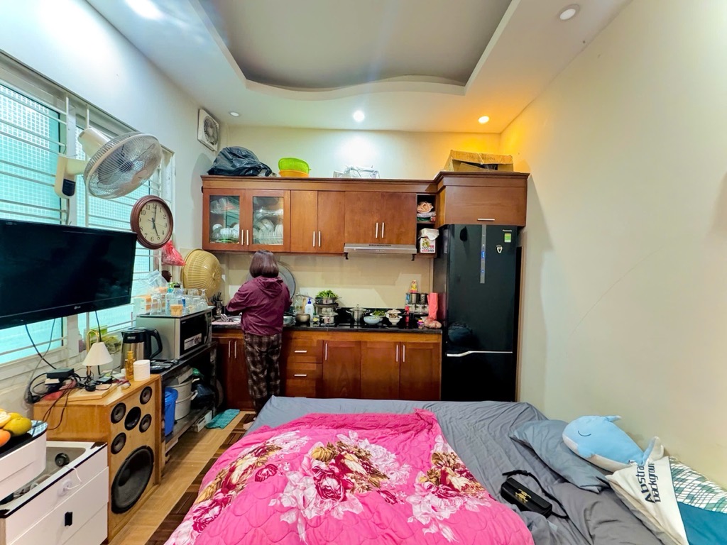 Bán nhà Hoàng Mai - diện tích 31m2 5 tầng - MẶT PHỐ KINH DOANH - giá 6,4 tỷ