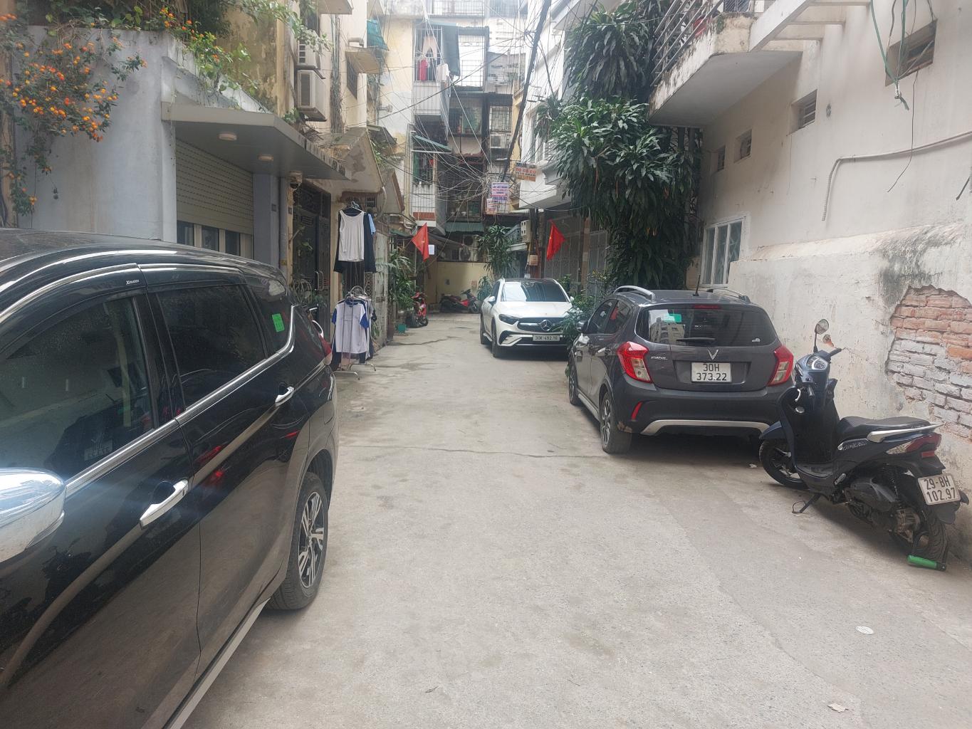 Bán nhà Giải Phóng - diện tích 36.2m2 1 tầng - ô tô tránh - giá 7,3 tỷ