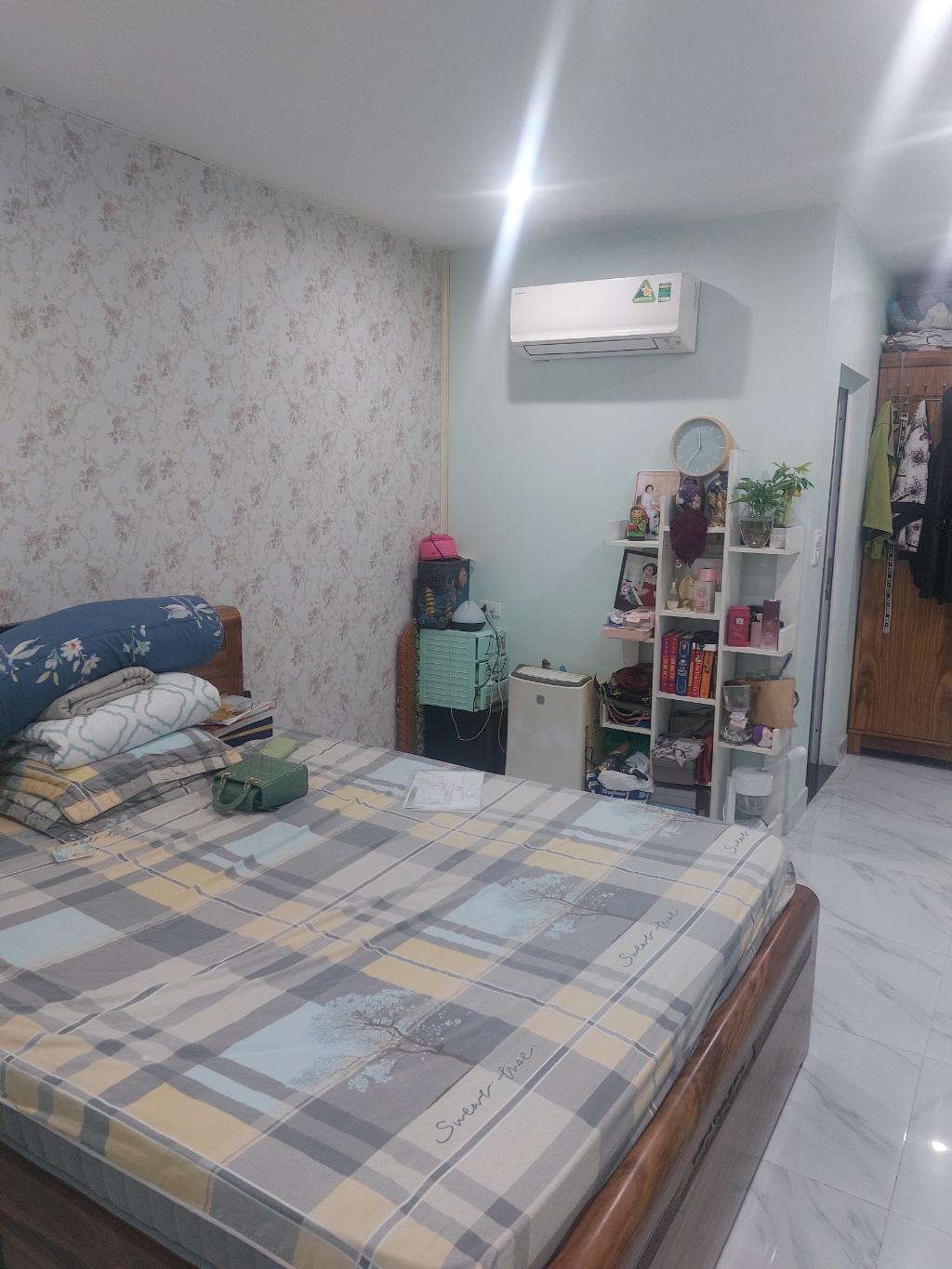 Bán nhà Giải Phóng - diện tích 36.2m2 1 tầng - ô tô tránh - giá 7,3 tỷ