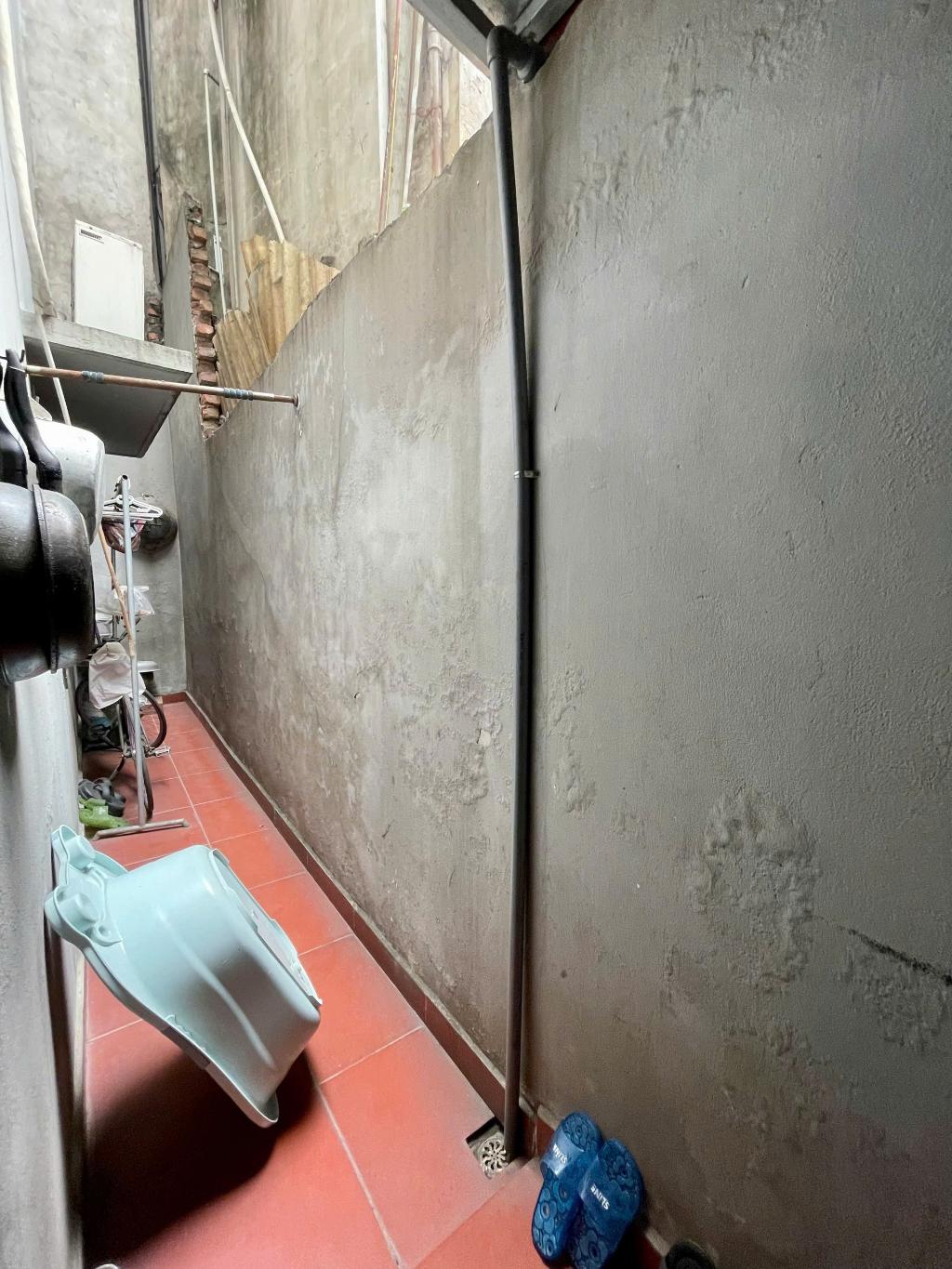 Bán nhà Quỳnh Mai - diện tích 82m2 5 tầng - 3 mặt thoáng - giá 18 tỷ