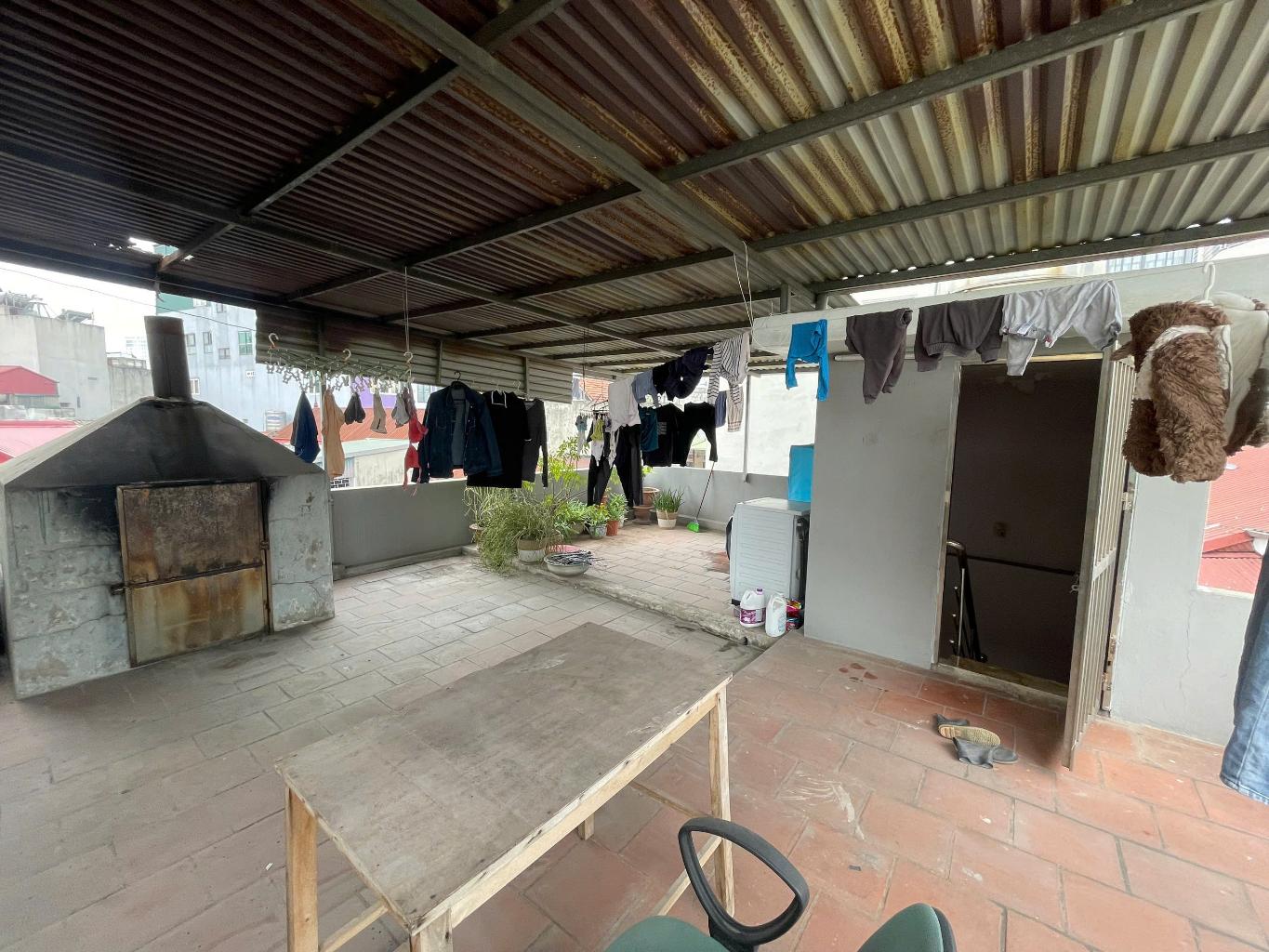 Bán nhà Quỳnh Mai - diện tích 82m2 5 tầng - 3 mặt thoáng - giá 18 tỷ