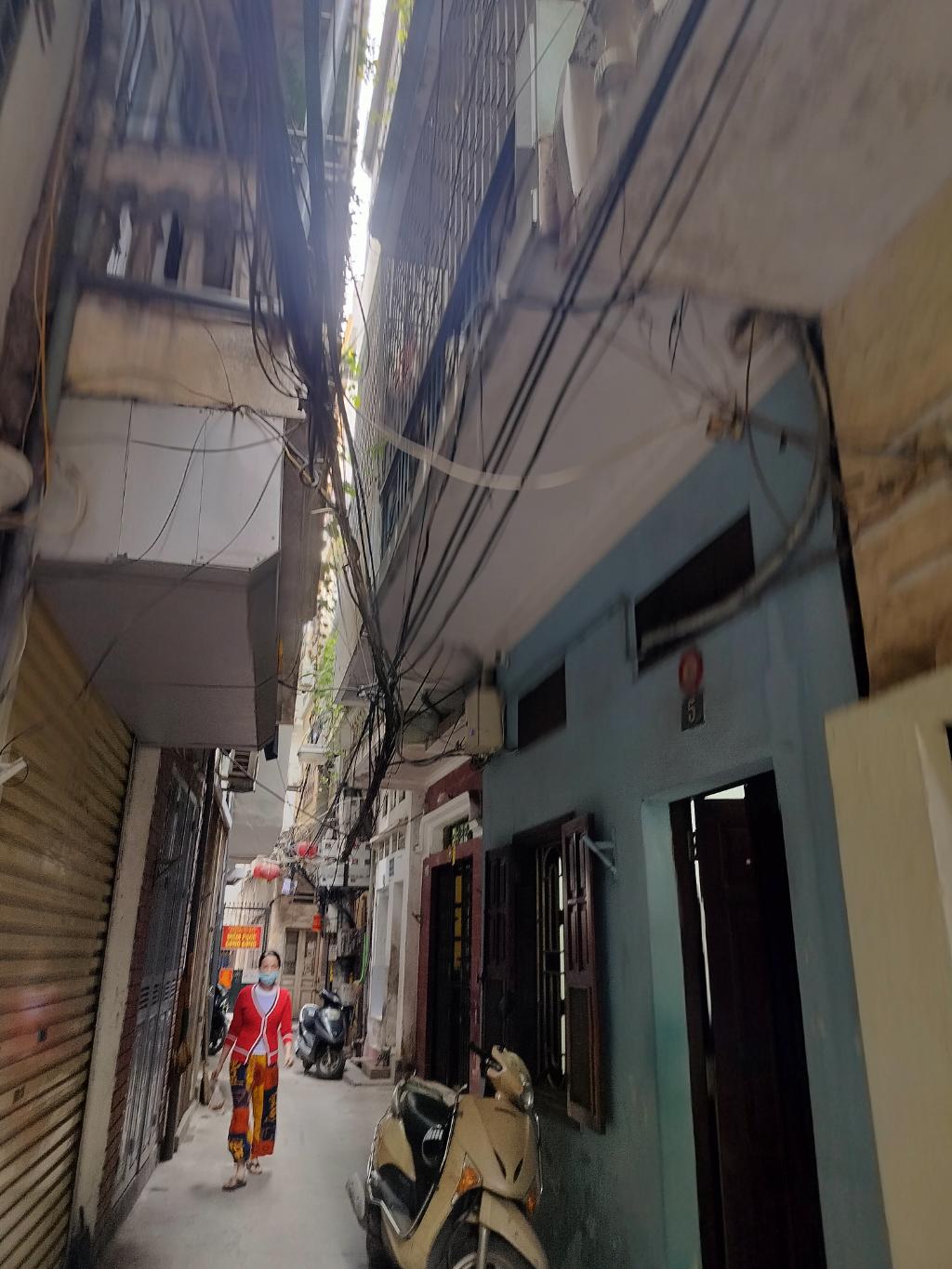 Bán nhà Lệnh Cư - diện tích 48.3m2 4 tầng - Mặt ngõ, kinh doanh - giá 9,9 tỷ