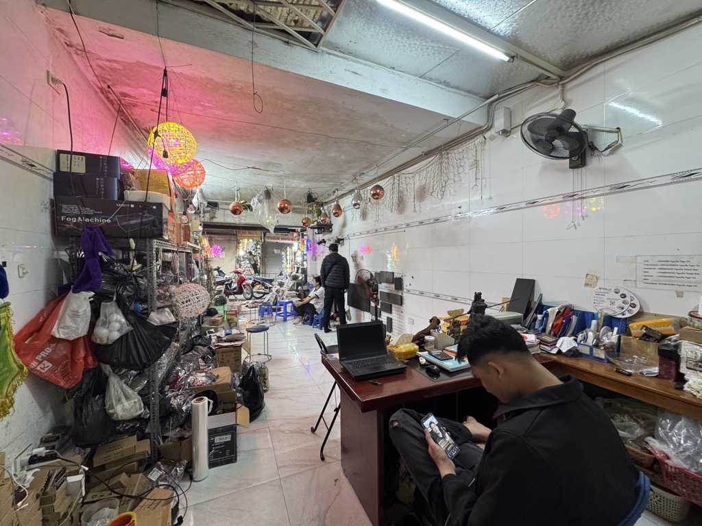 Bán nhà Nguyễn Công Trứ - diện tích 65m2 1 tầng - Mặt chợ - kinh doanh cực đỉnh - giá 7,4 tỷ