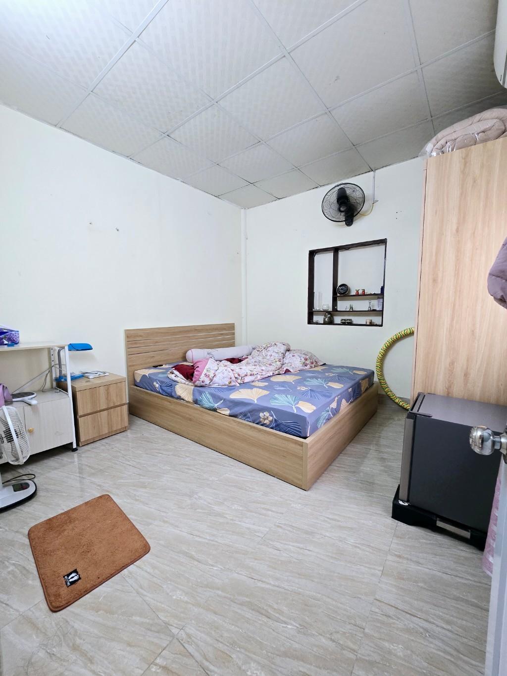 Bán nhà Lê Trọng Tấn - diện tích 43m2 2 tầng - LÔ GÓC - giá 2,65 tỷ