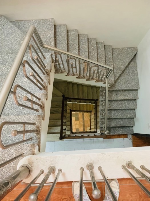 Bán nhà Vương Thừa Vũ - diện tích 85m2 4 tầng - Mặt phố, ô chờ thang máy - giá 22 tỷ