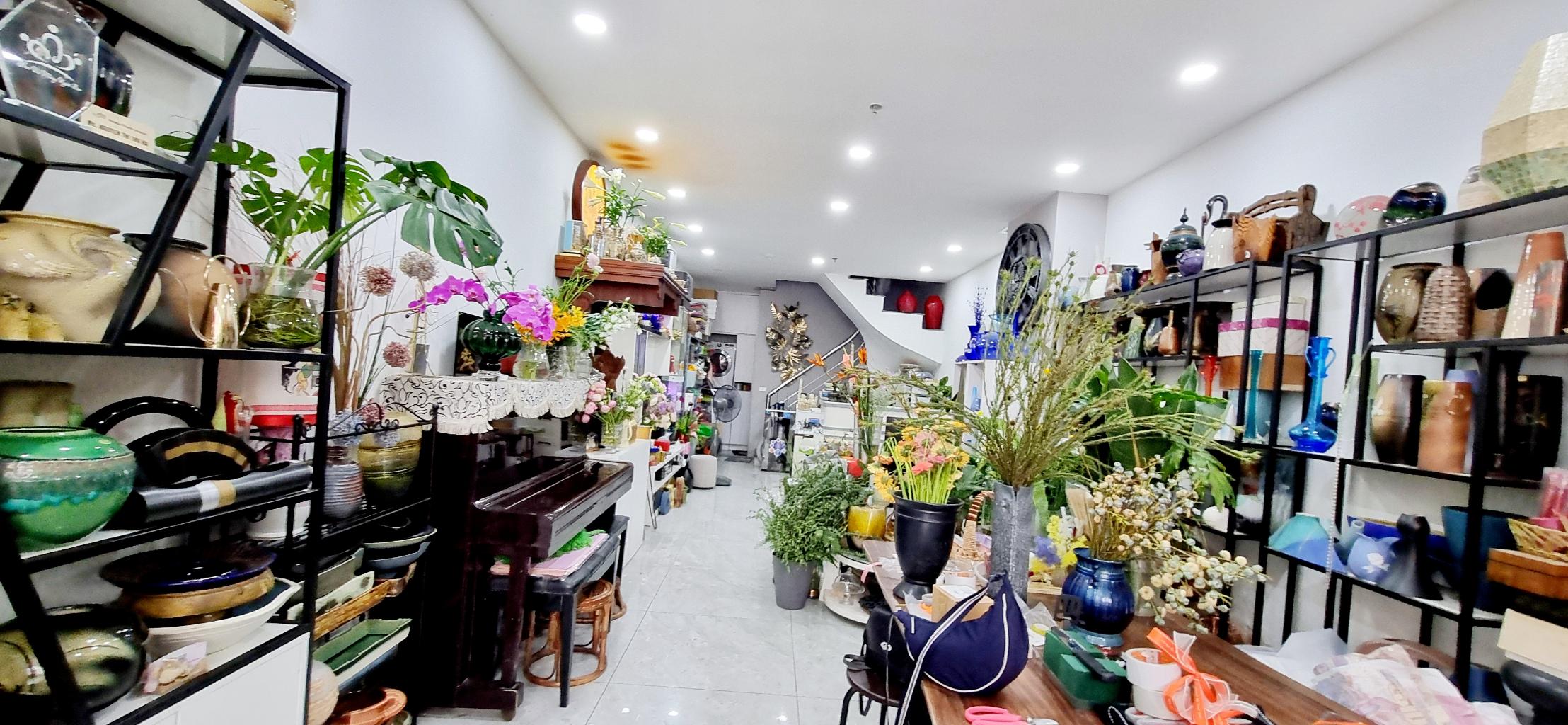 Bán nhà Định Công - diện tích 106m2 2 tầng - Shophouse chân đế tòa nhà KĐTM Định Công - giá 7,5 tỷ