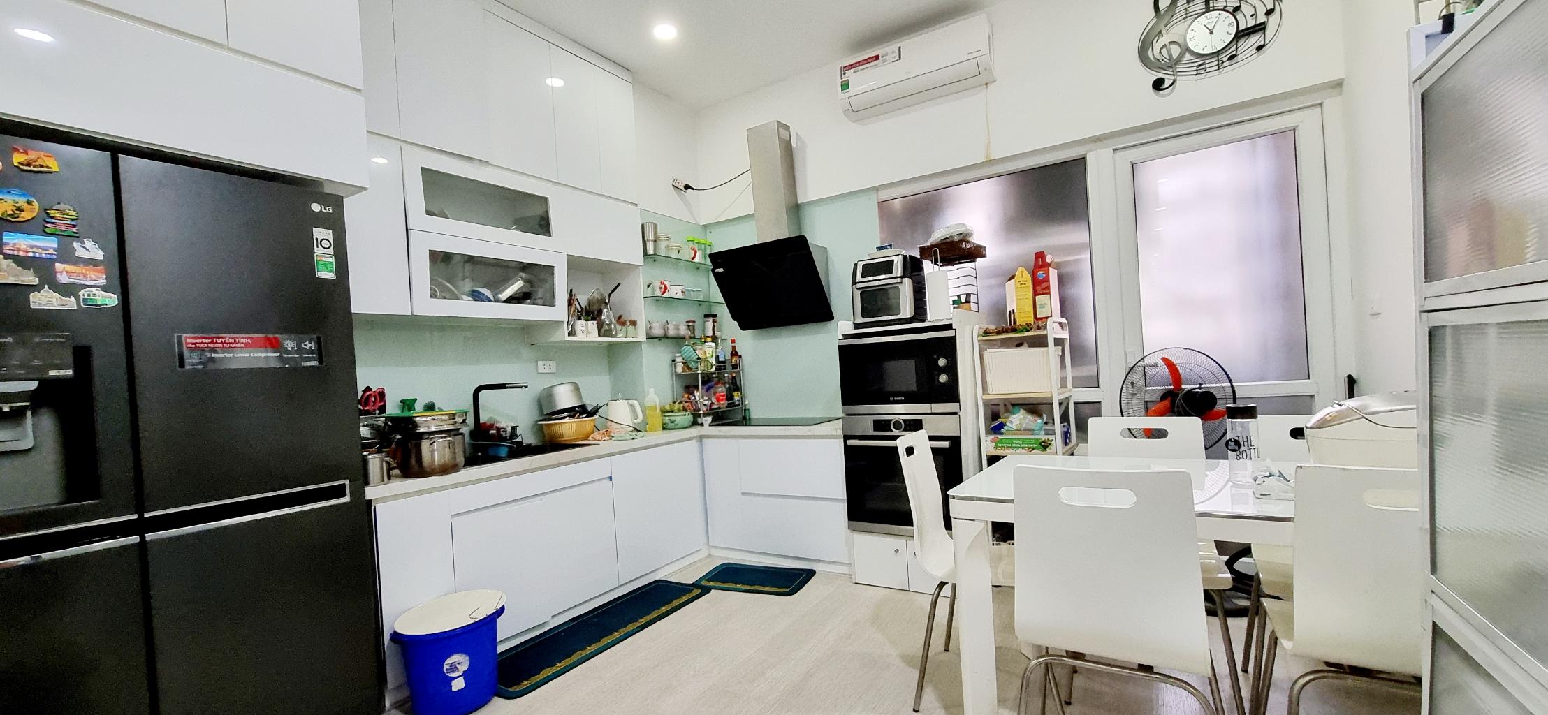 Bán nhà Định Công - diện tích 106m2 2 tầng - Shophouse chân đế tòa nhà KĐTM Định Công - giá 7,5 tỷ