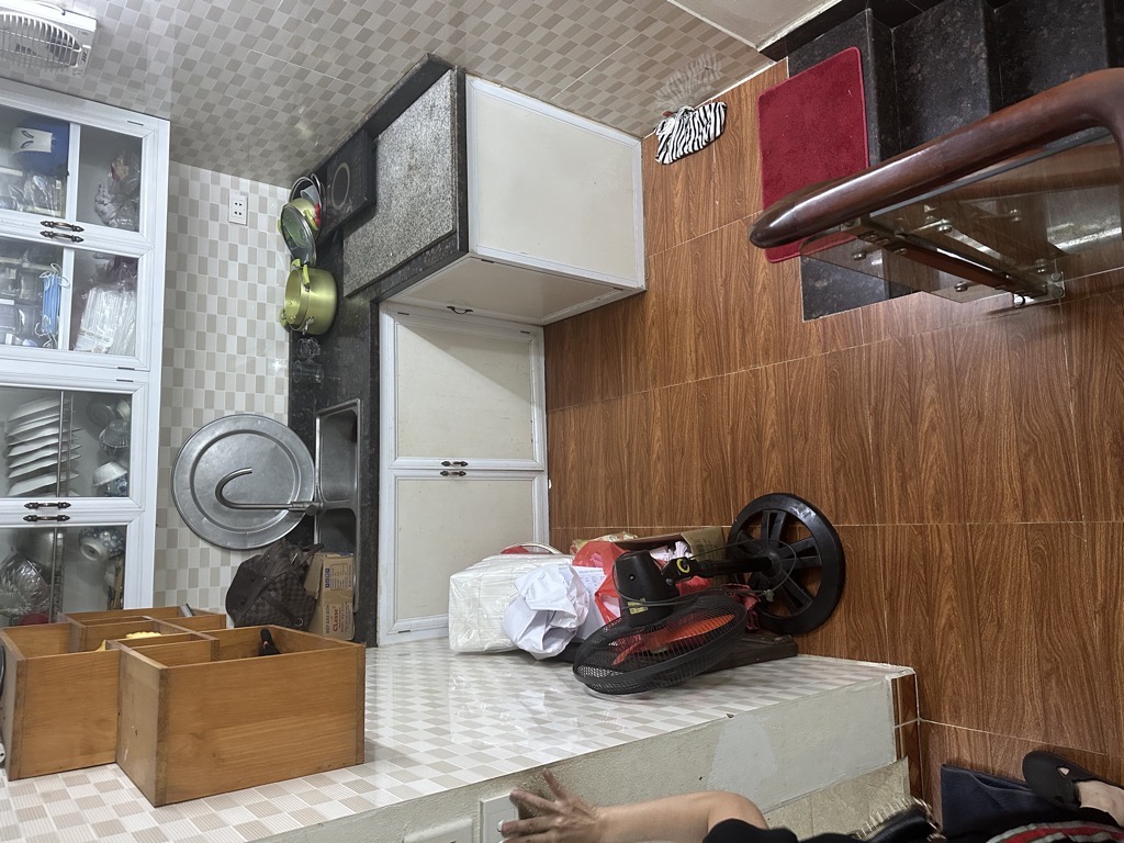 Bán nhà Nguyễn Quý Đức - diện tích 34m2 3 tầng - Mặt phố kinh doanh đỉnh - giá 5,25 tỷ