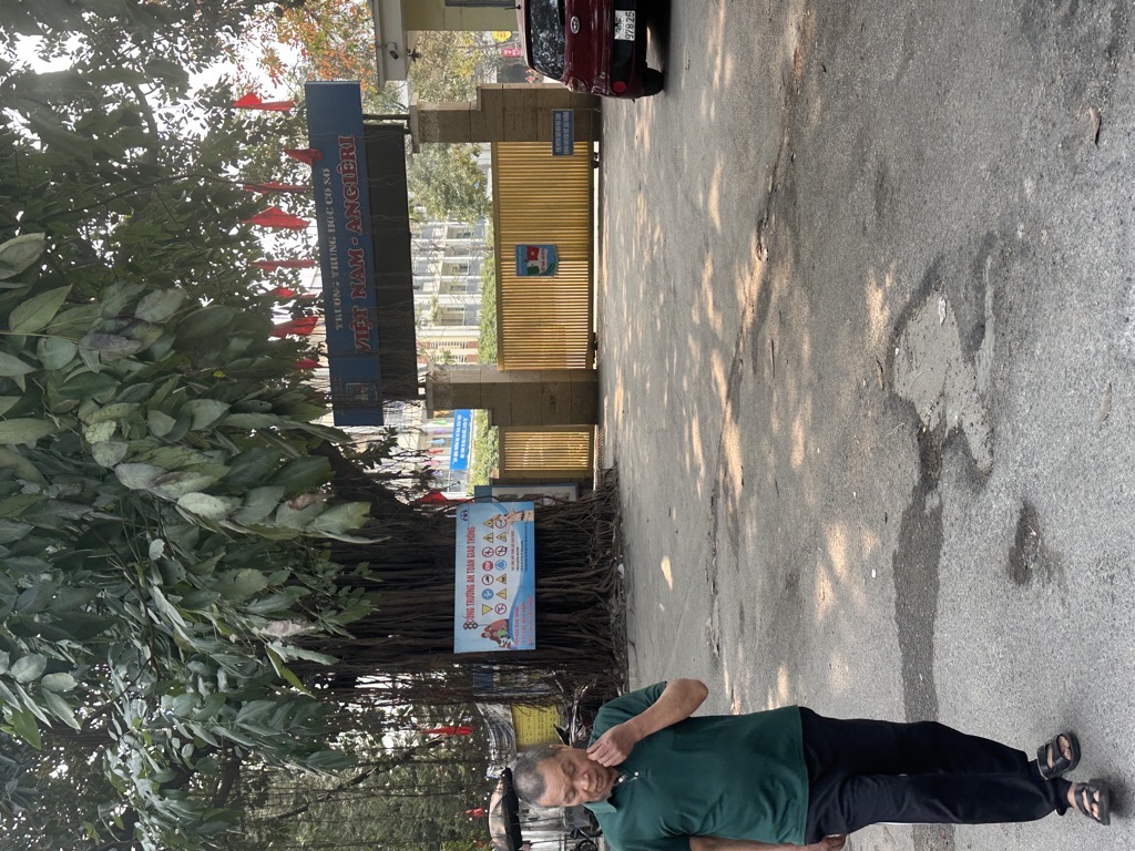 Bán nhà Nguyễn Quý Đức - diện tích 34m2 3 tầng - Mặt phố kinh doanh đỉnh - giá 5,25 tỷ