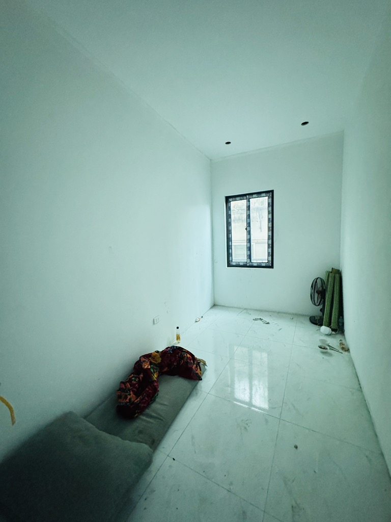 Bán nhà Khương Đình - diện tích 28m2 2 tầng - gần ô tô - giá 1,9 tỷ