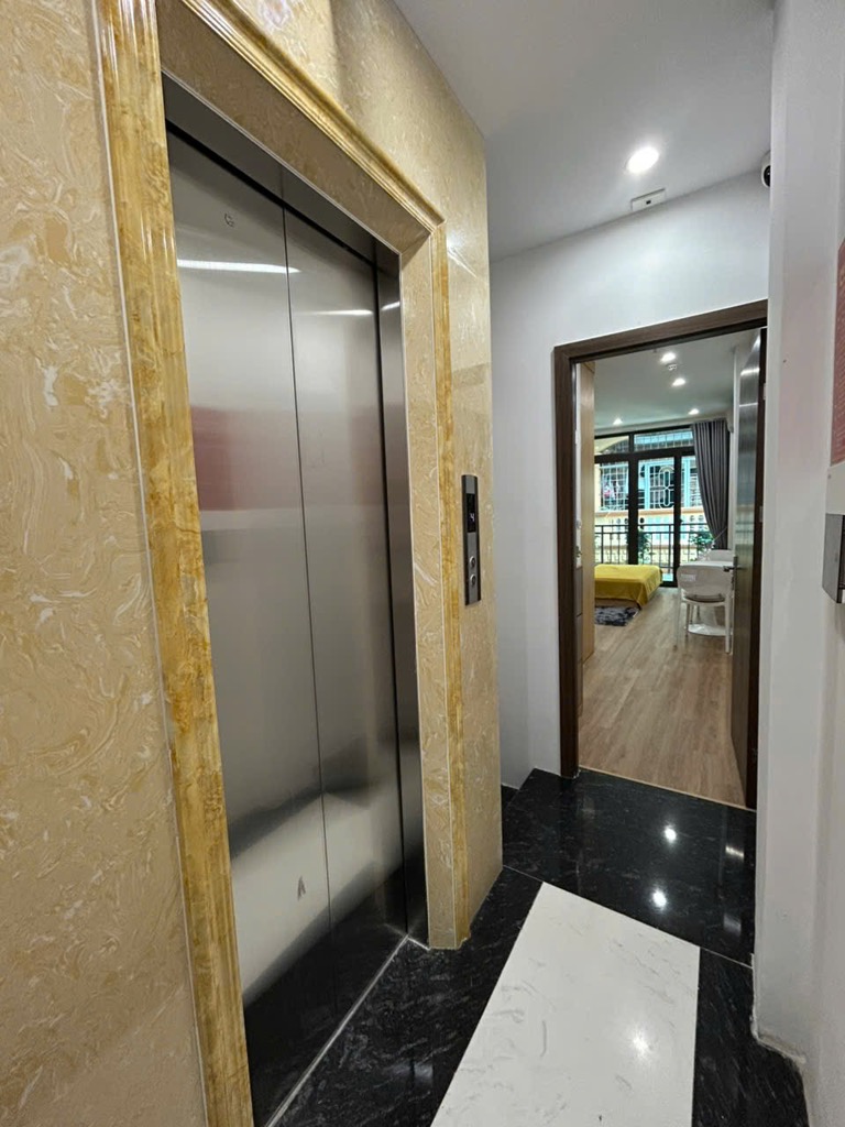 Bán nhà Trung Liệt - diện tích 46m2 6 tầng - Thang máy, doanh thu 60 triệu/tháng - giá 13,9 tỷ