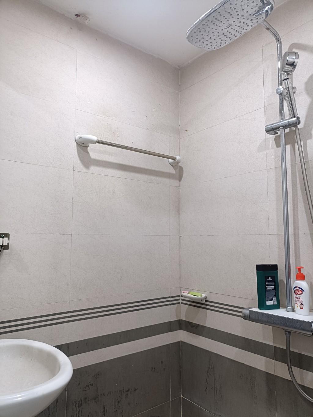 Bán nhà Giáp Bát - diện tích 60m2 5 tầng - nhà tập thể tầng cao, full nội thất - giá 4,5 tỷ