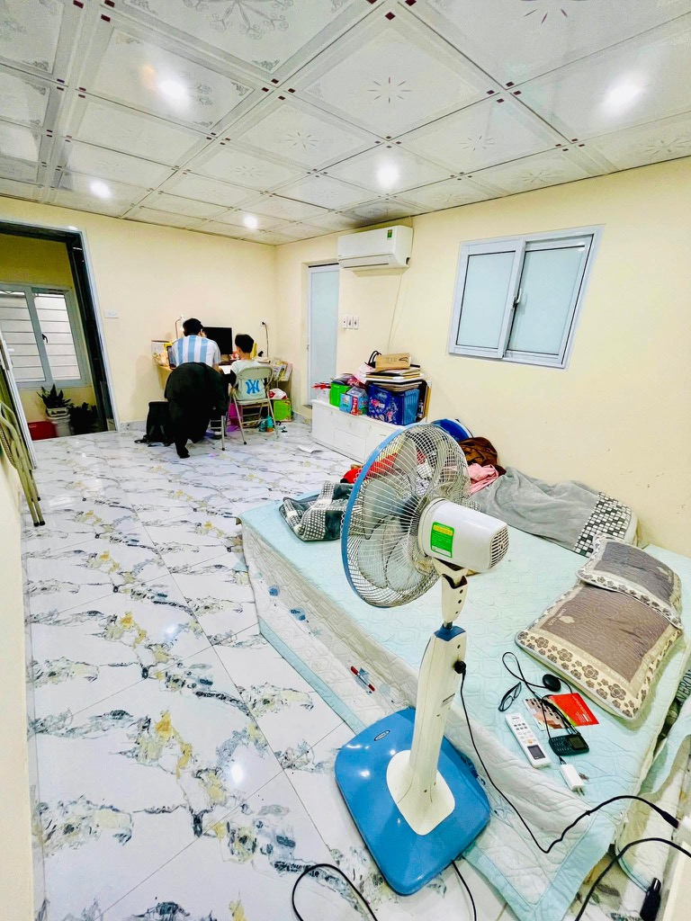 Bán nhà Dương Văn Bé - diện tích 33.2m2 2 tầng - Ô tô đỗ cửa - giá 4,5 tỷ