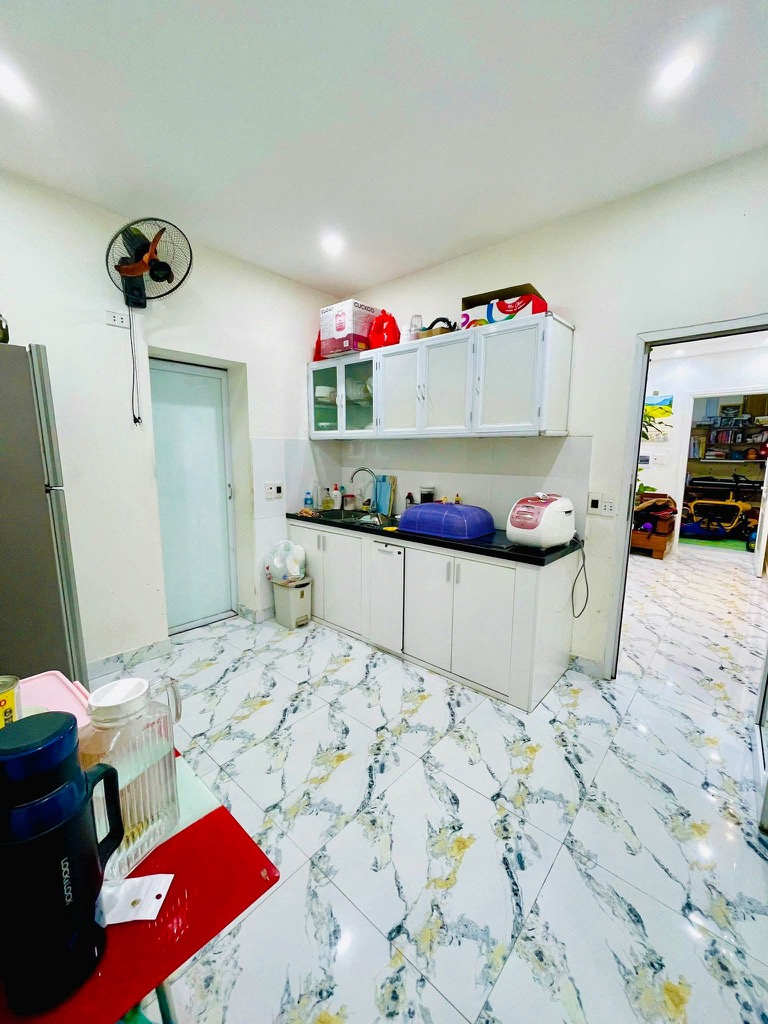 Bán nhà Dương Văn Bé - diện tích 33.2m2 2 tầng - Ô tô đỗ cửa - giá 4,5 tỷ