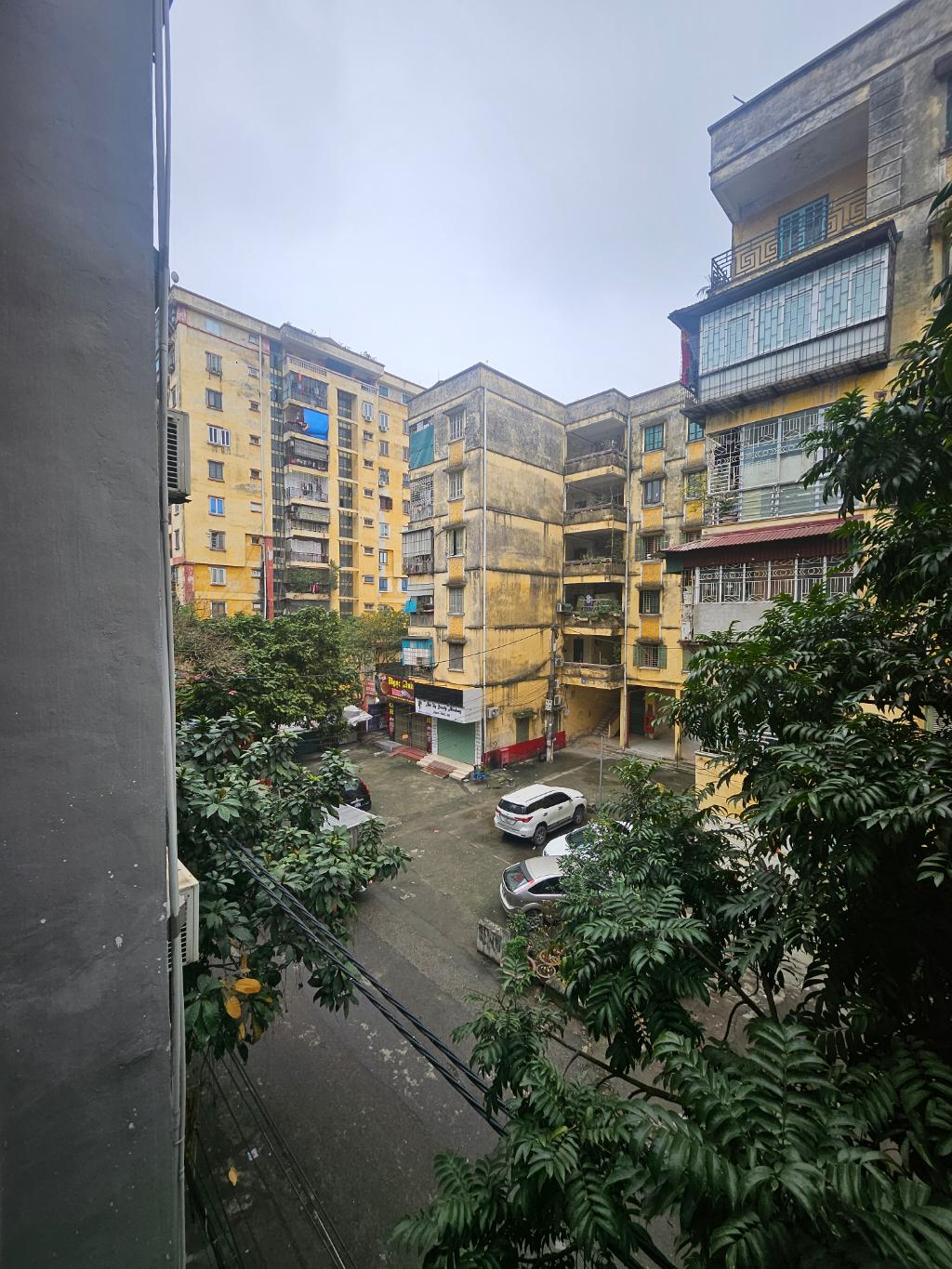 Bán nhà Đền Lừ 1 - diện tích 55m2 3 tầng - Ô TÔ VÀO NHÀ - giá 24 tỷ