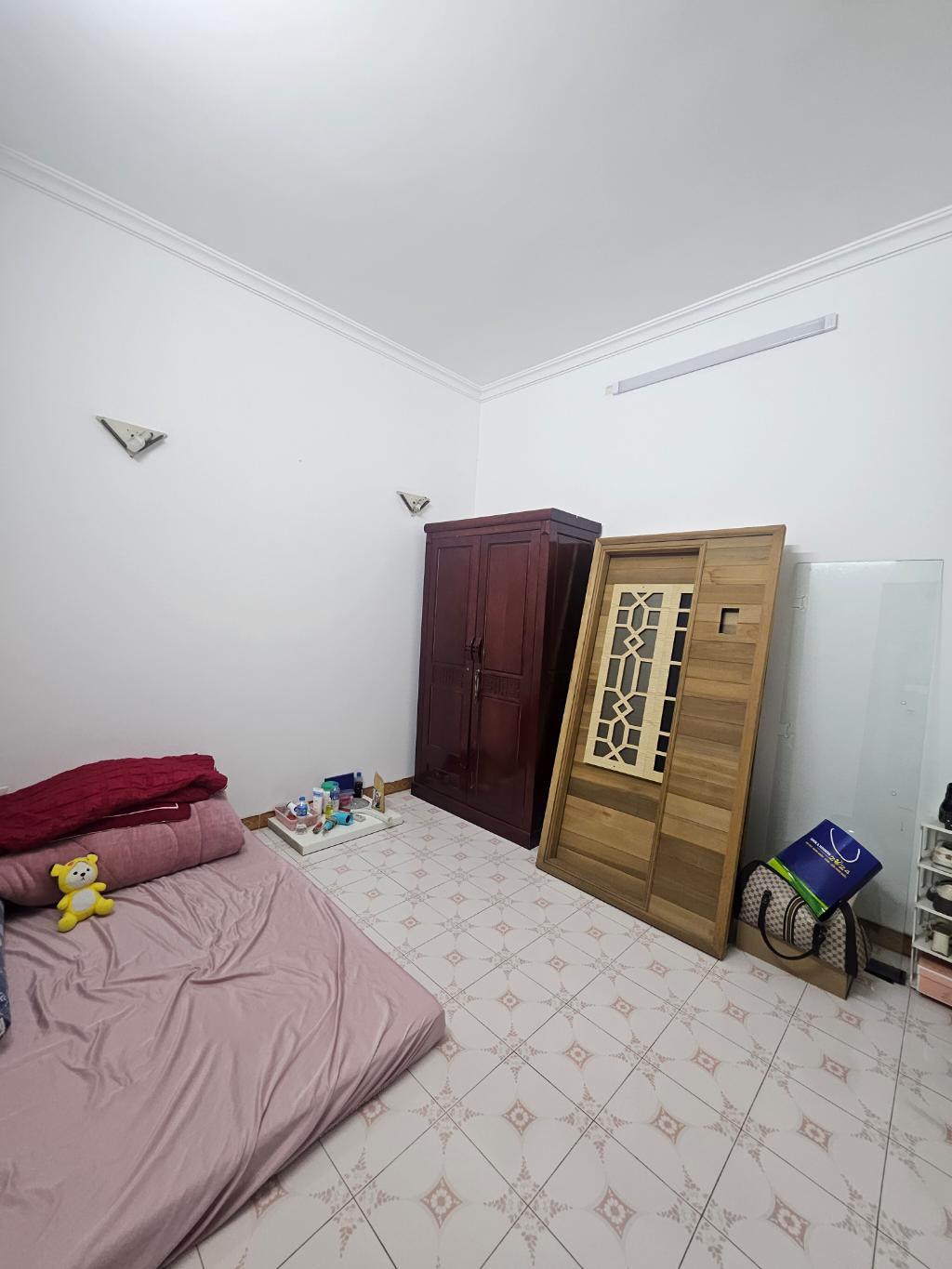 Bán nhà Đền Lừ 1 - diện tích 55m2 3 tầng - Ô TÔ VÀO NHÀ - giá 24 tỷ