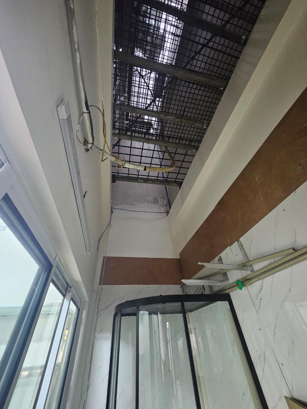 Bán nhà Đền Lừ 1 - diện tích 55m2 3 tầng - Ô TÔ VÀO NHÀ - giá 24 tỷ