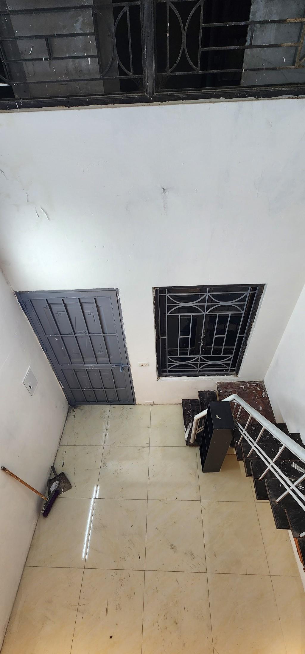 Bán nhà Hồng Mai - diện tích 16m2 2 tầng - Sổ đỏ chính chủ - giá 8 tỷ