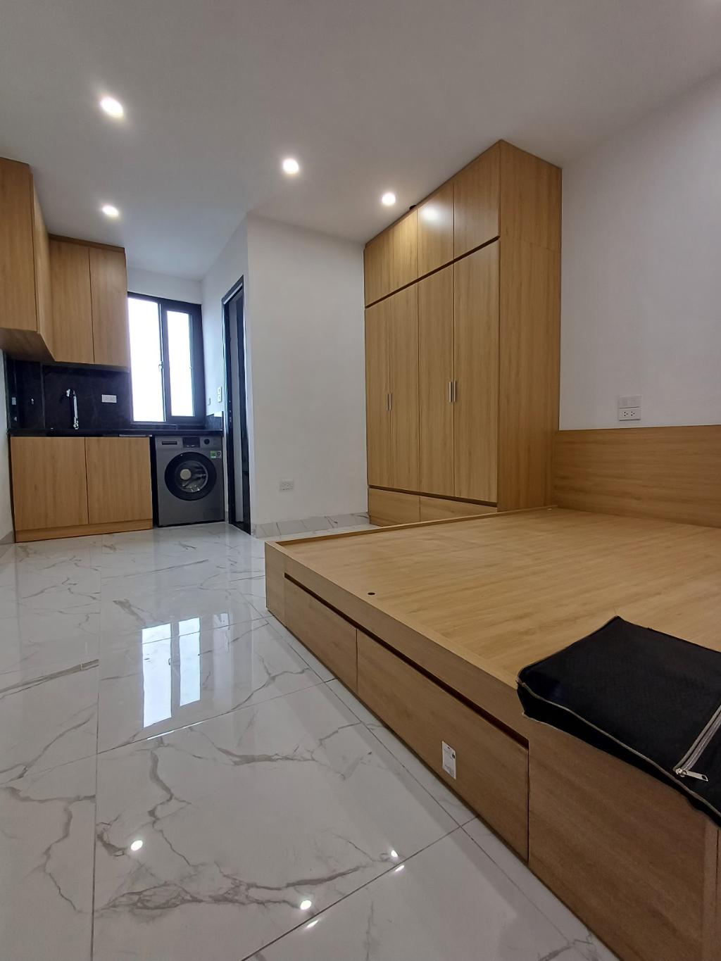 Bán nhà Ngõ Đình Đông - diện tích 51m2 7 tầng - SIÊU PHẨM DÒNG TIỀN - giá 14 tỷ