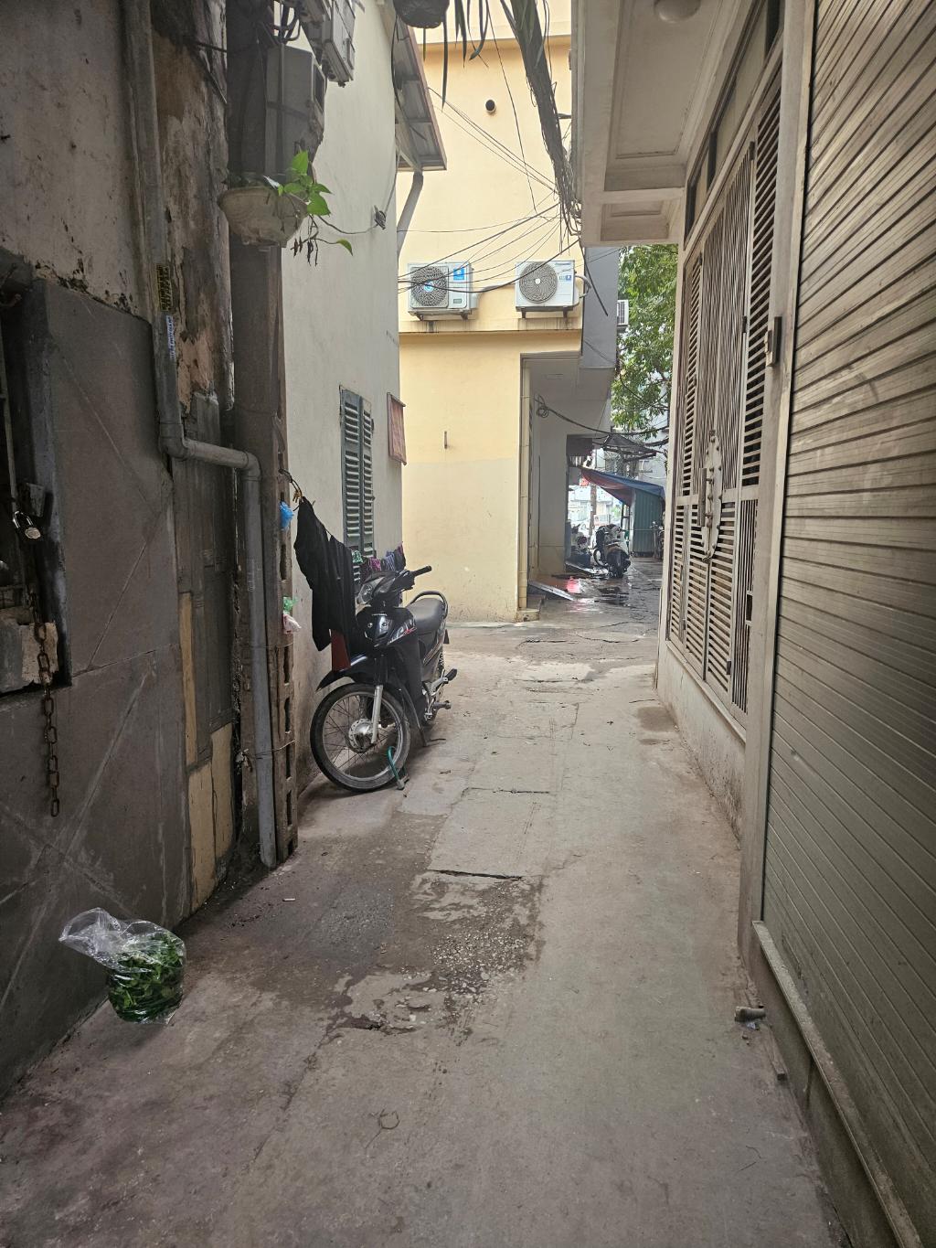 Bán nhà Nguyễn Khoái - diện tích 61m2 1 tầng - Cực hiếm - giá 17,7 tỷ