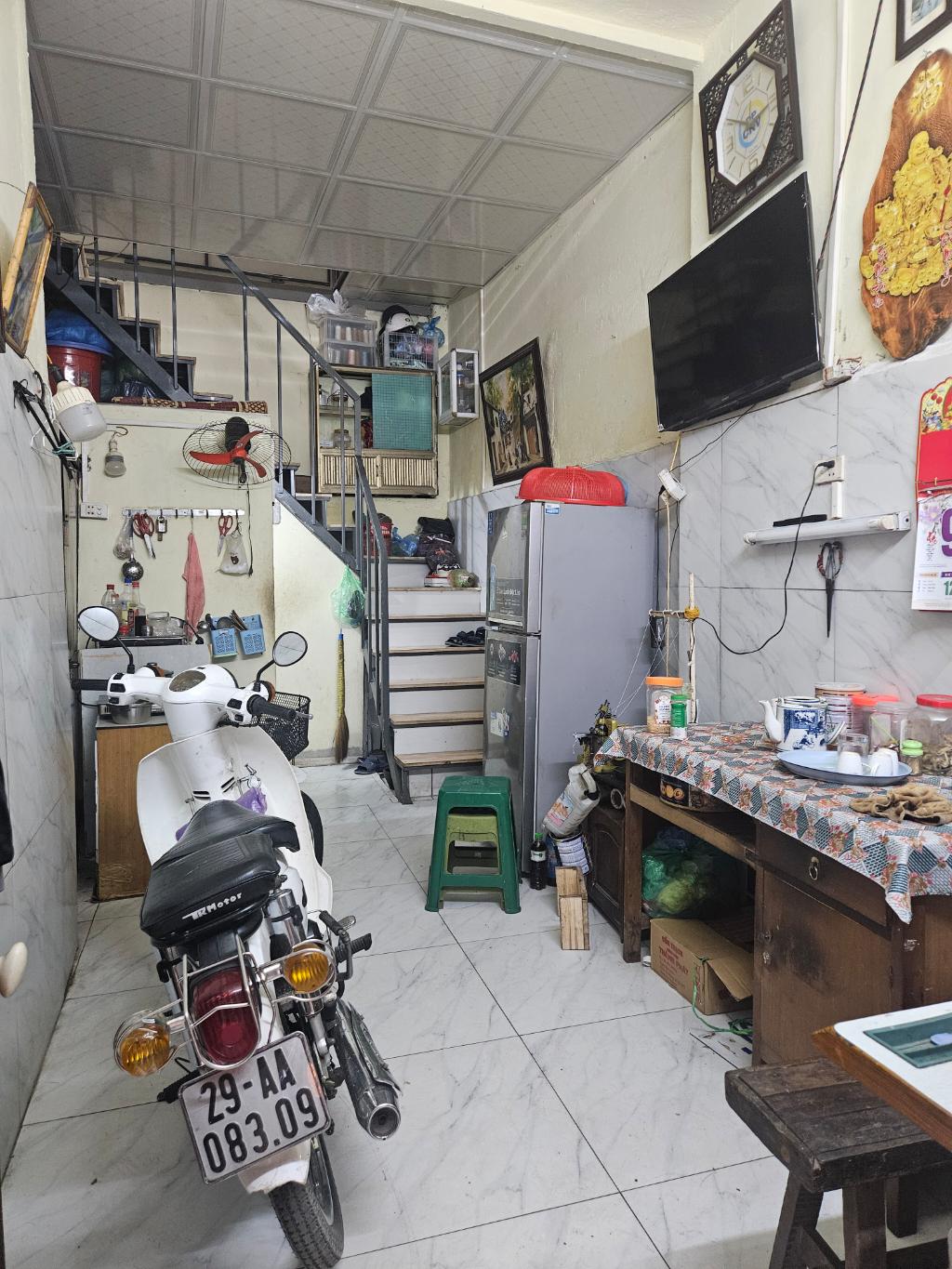 Bán nhà Nguyễn Khoái - diện tích 61m2 1 tầng - Cực hiếm - giá 17,7 tỷ