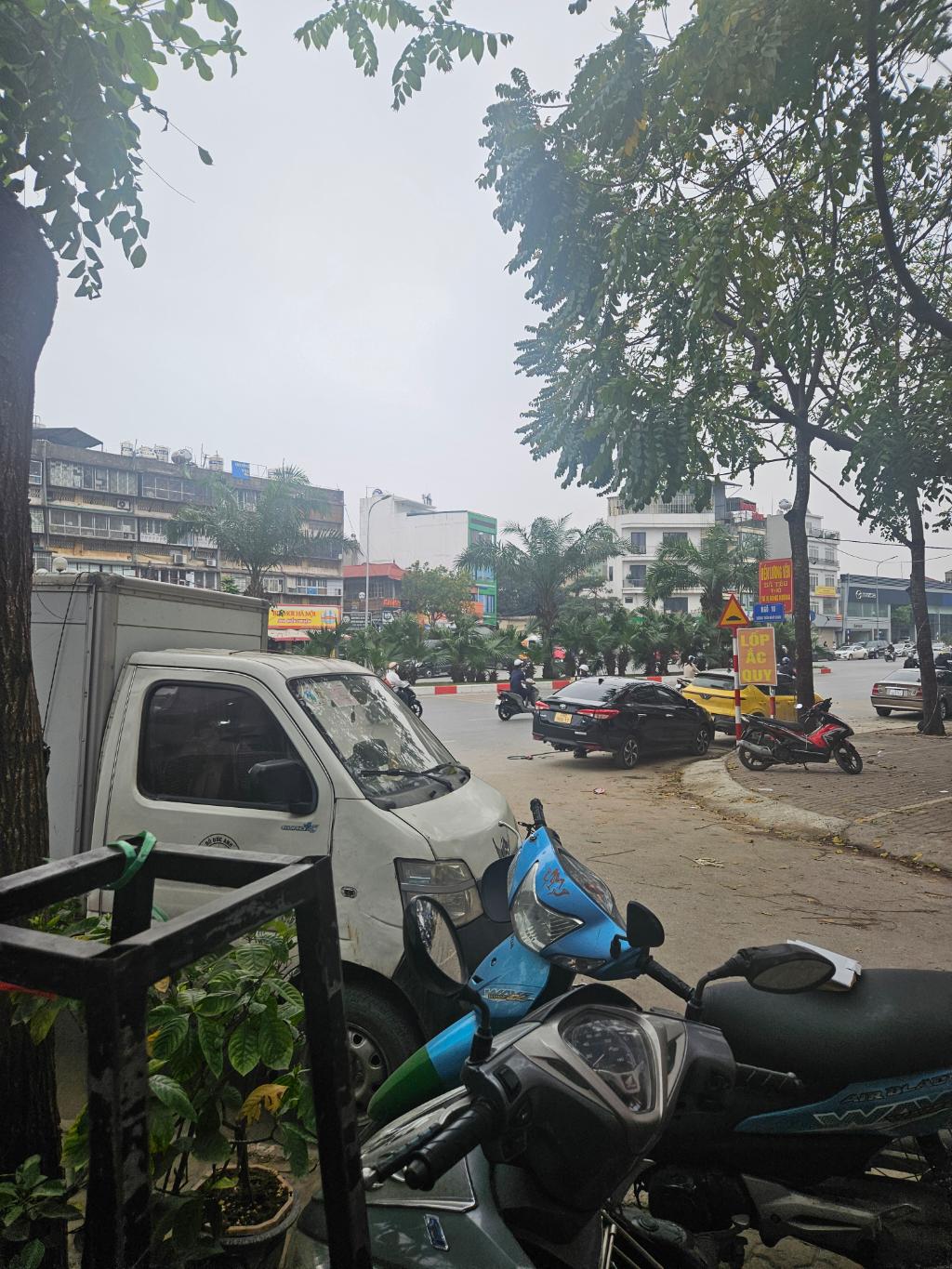 Bán nhà Nguyễn Khoái - diện tích 61m2 1 tầng - Cực hiếm - giá 17,7 tỷ