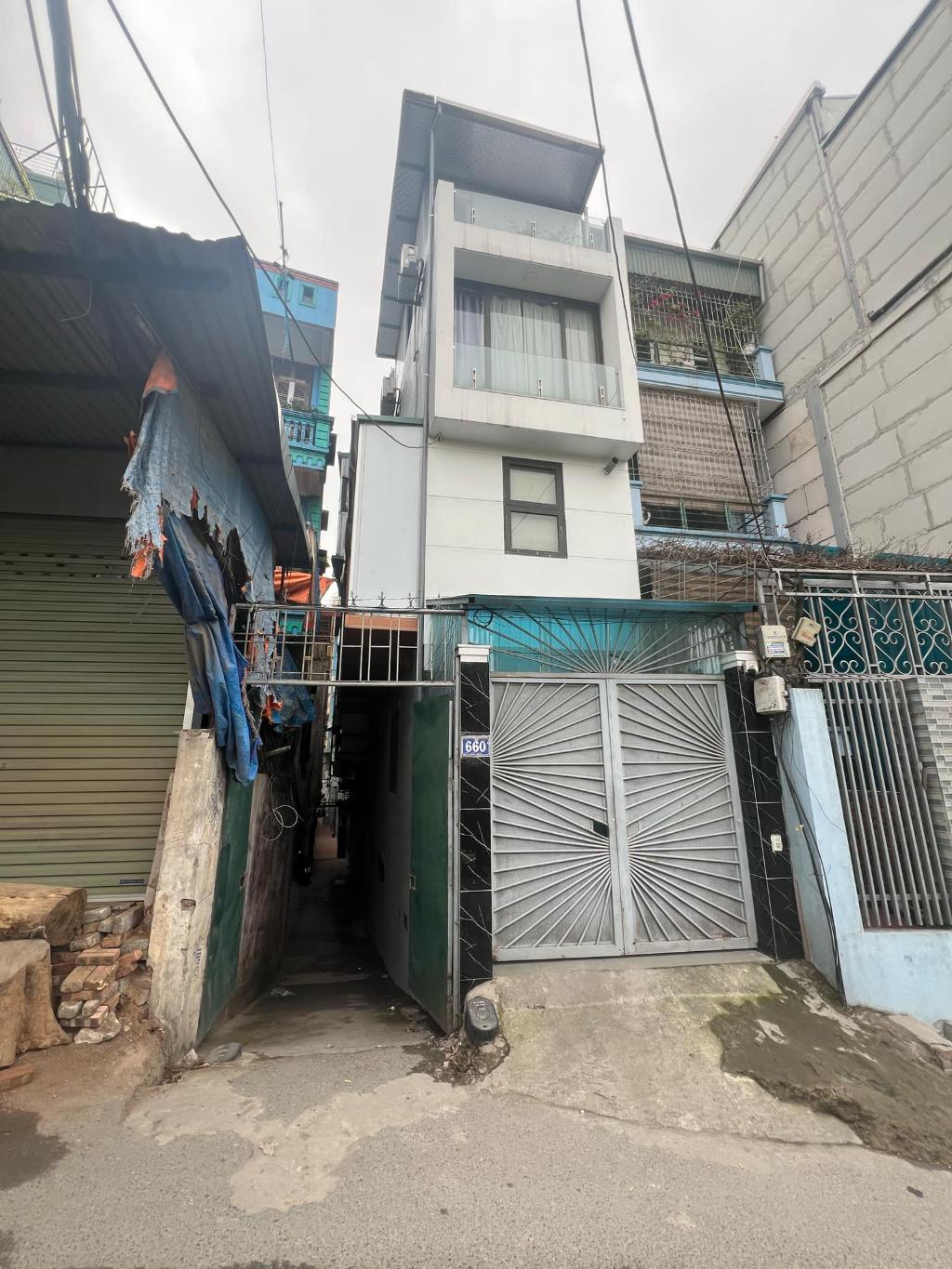 Bán nhà Nguyễn Khoái - diện tích 33.2m2 5 tầng - Mặt phố kinh doanh, ô tô tránh - giá 6,7 tỷ