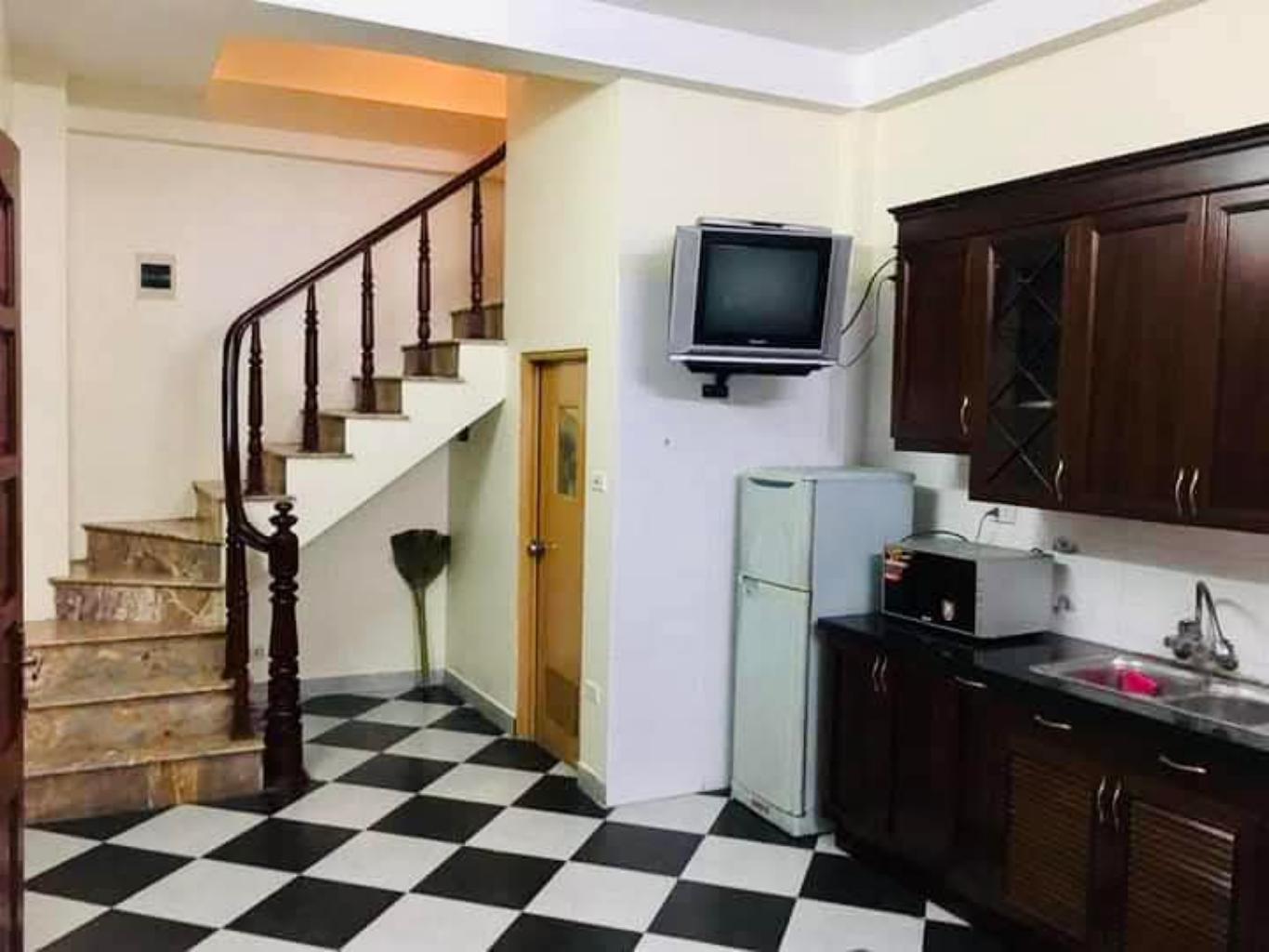 Bán nhà Đông Thiên - diện tích 24m2 3 tầng - Nhà trong ngõ phân lô, xung quanh nhiều tiện ích - giá 5 tỷ