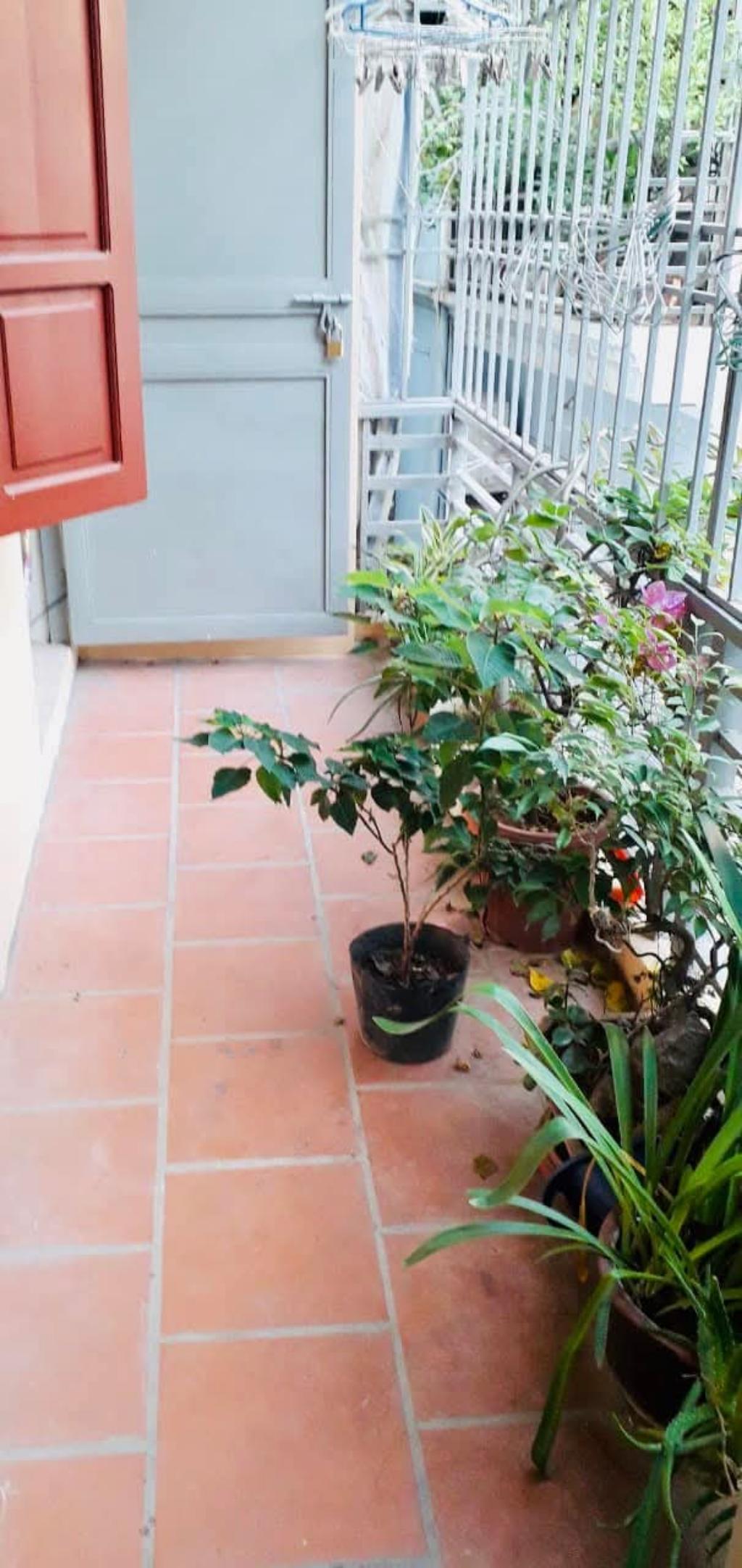 Bán nhà Đông Thiên - diện tích 24m2 3 tầng - Nhà trong ngõ phân lô, xung quanh nhiều tiện ích - giá 5 tỷ