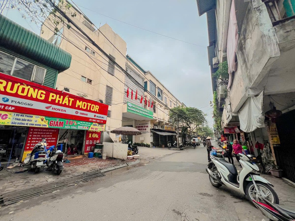 Bán nhà Trần Quý Cáp - diện tích 19,6m2 1 tầng - Mặt phố kinh doanh sầm uất - giá 5,9 tỷ