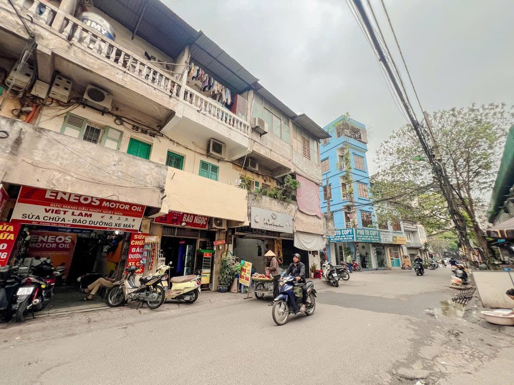 Bán nhà Trần Quý Cáp - diện tích 19,6m2 1 tầng - Mặt phố kinh doanh sầm uất - giá 5,9 tỷ