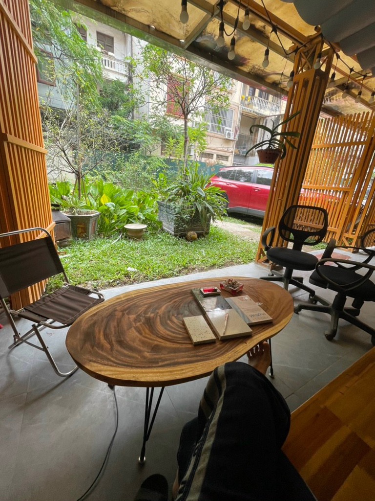 Bán nhà Chùa Láng - diện tích 44.5m2 1 tầng - Căn hộ tập thể sân vườn - giá 8 tỷ