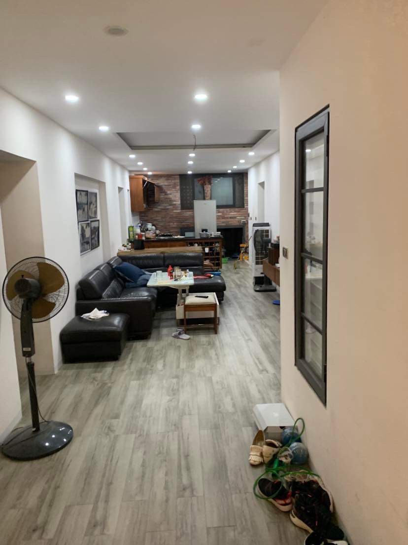 Bán nhà Chùa Láng - diện tích 44.5m2 1 tầng - Căn hộ tập thể sân vườn - giá 8 tỷ