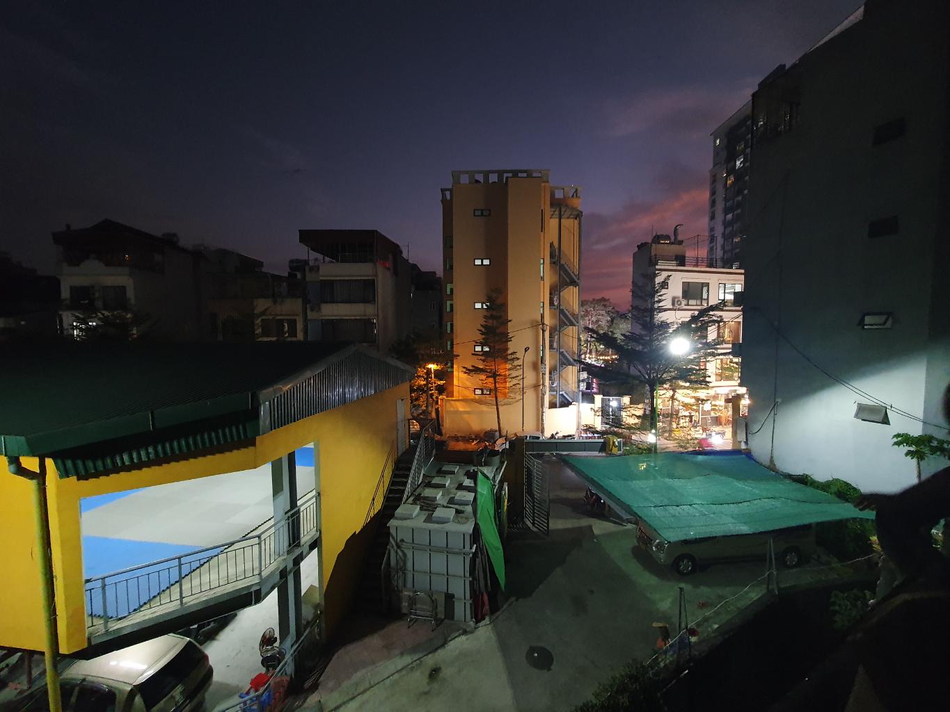 Bán nhà Thống Nhất - diện tích 118m2 3 tầng - Gần phố, thoáng trước sau - giá 18 tỷ