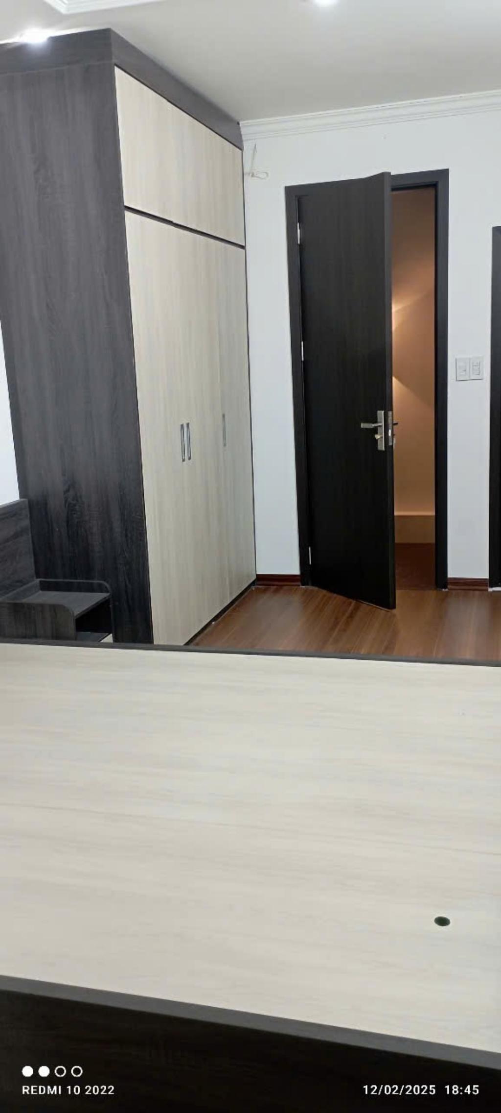 Bán nhà Đông Thiên - 28m2 5 tầng - ô tô đỗ cổng, full nội thất - giá 5,98 tỷ Bán nhà Đông Thiên - 28m2 5 tầng - ô tô đỗ cổng, full nội thất - giá 5,98 tỷ