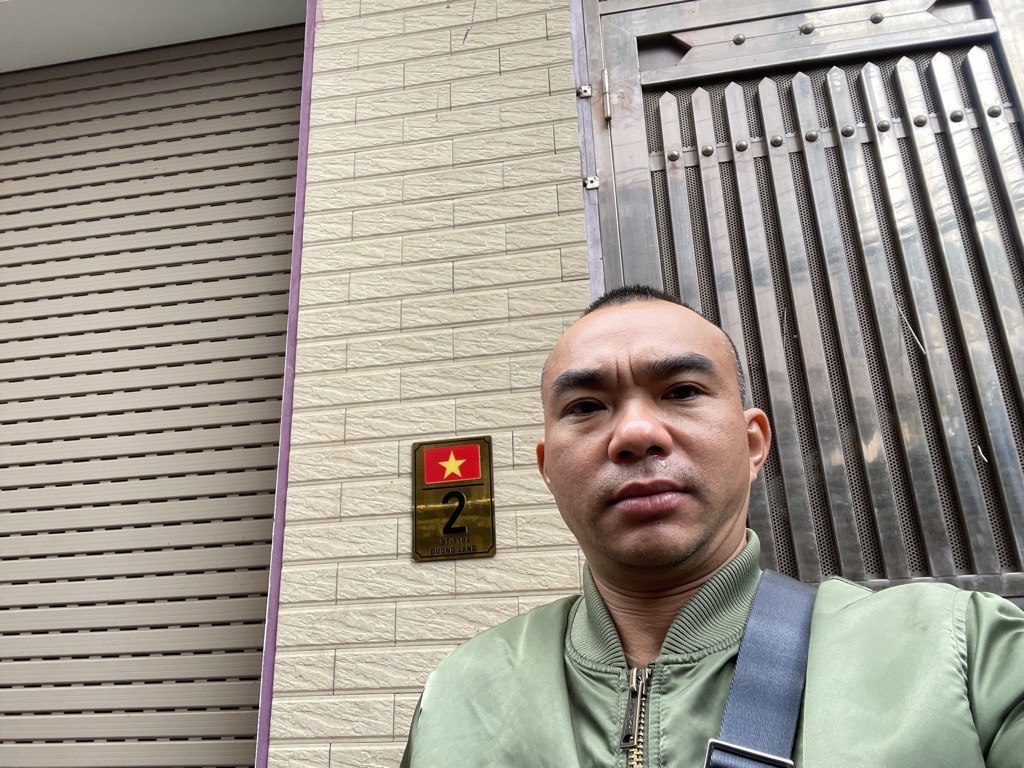 Bán nhà Đường Láng - diện tích 80m2 2 tầng - Ô tô đỗ cửa - giá 4,5 tỷ