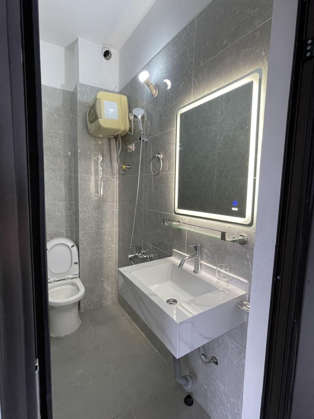 Bán nhà Tây Trà - diện tích 41m2 5 tầng - LÔ GÓC - Ô TÔ - NGÕ THÔNG - giá 9,1 tỷ