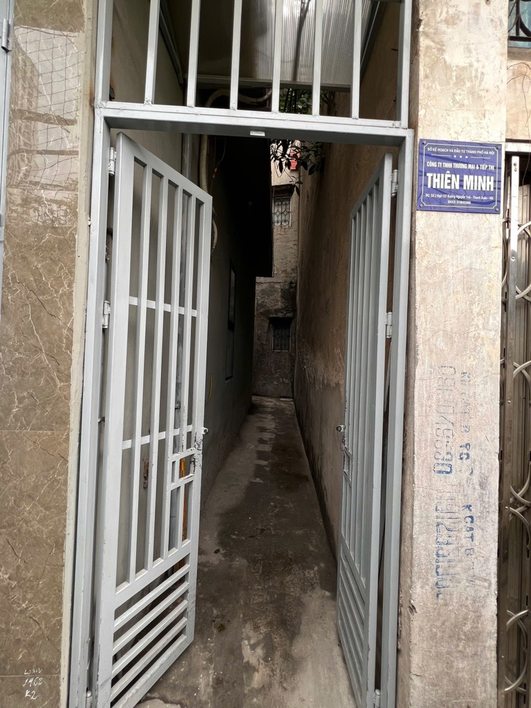 Bán nhà Nguyễn Trãi - diện tích 48.6m2 4 tầng - gần ô tô - giá 5,5 tỷ