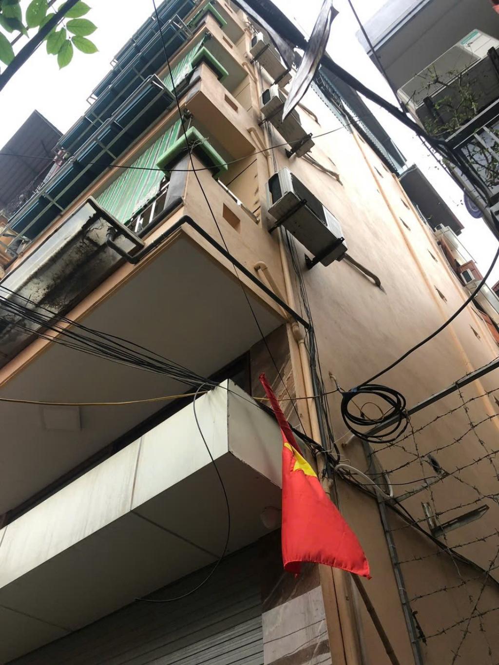 Bán nhà Định Công - diện tích 53m2 8 tầng - Lô góc - giá 15,75 tỷ