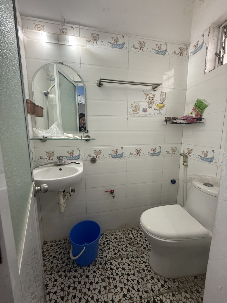 Bán nhà Bạch Mai - diện tích 42m2 5 tầng - nhà lô góc 3 mặt thoáng - giá 8,5 tỷ