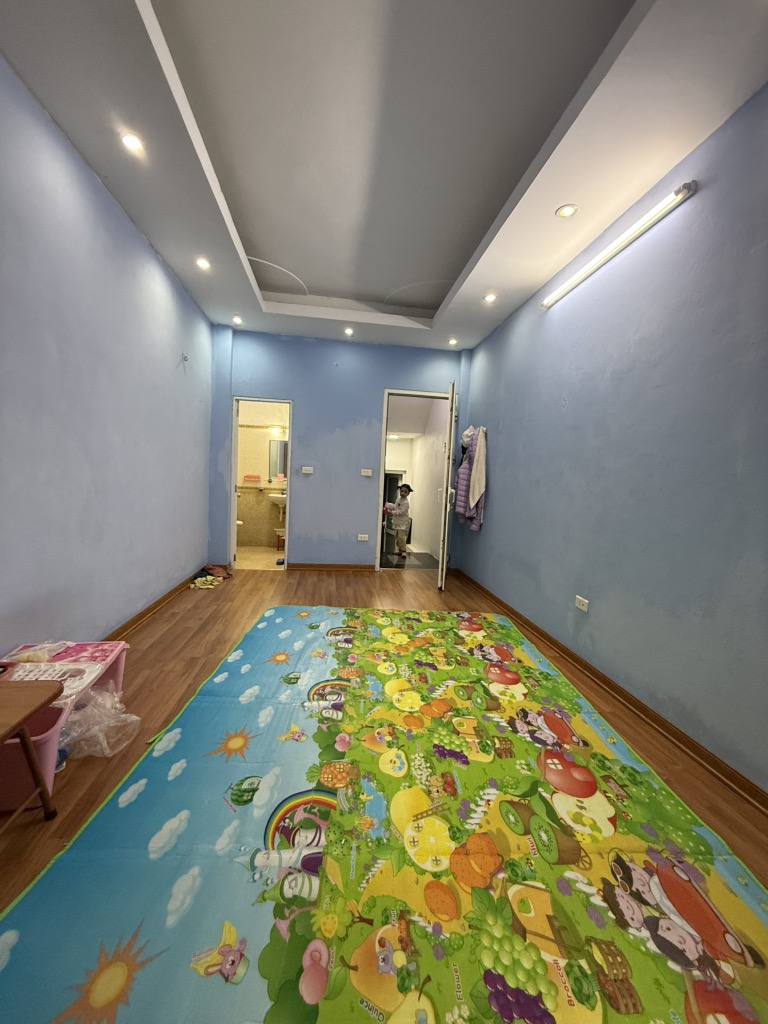 Bán nhà Bạch Mai - diện tích 42m2 5 tầng - nhà lô góc 3 mặt thoáng - giá 8,5 tỷ