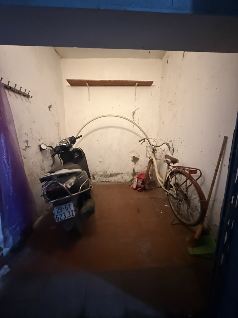 Bán nhà Bạch Mai - diện tích 42m2 5 tầng - nhà lô góc 3 mặt thoáng - giá 8,5 tỷ