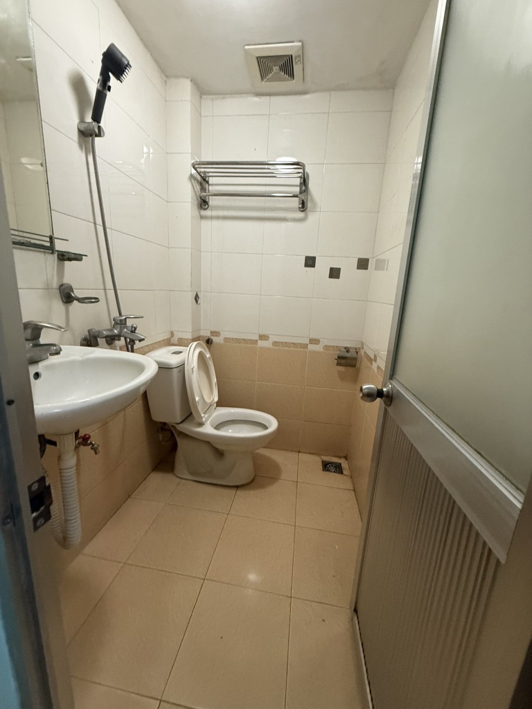 Bán nhà ngõ 221 Tôn Đức Thắng - 19m2 x 4 tầng - ô tô đỗ cửa, kinh doanh tốt - giá 6.34 tỷ
