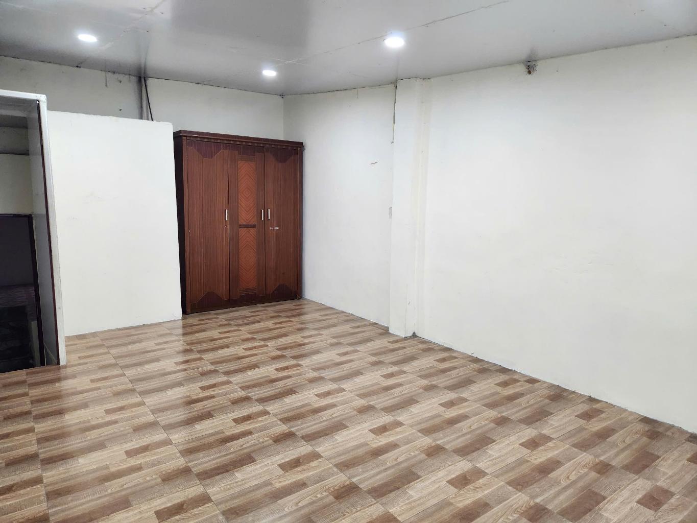 Bán nhà Giải Phóng - diện tích 33,9m2 3 tầng - Nhà cho thuê 6 triệu/tháng - giá 3,1 tỷ