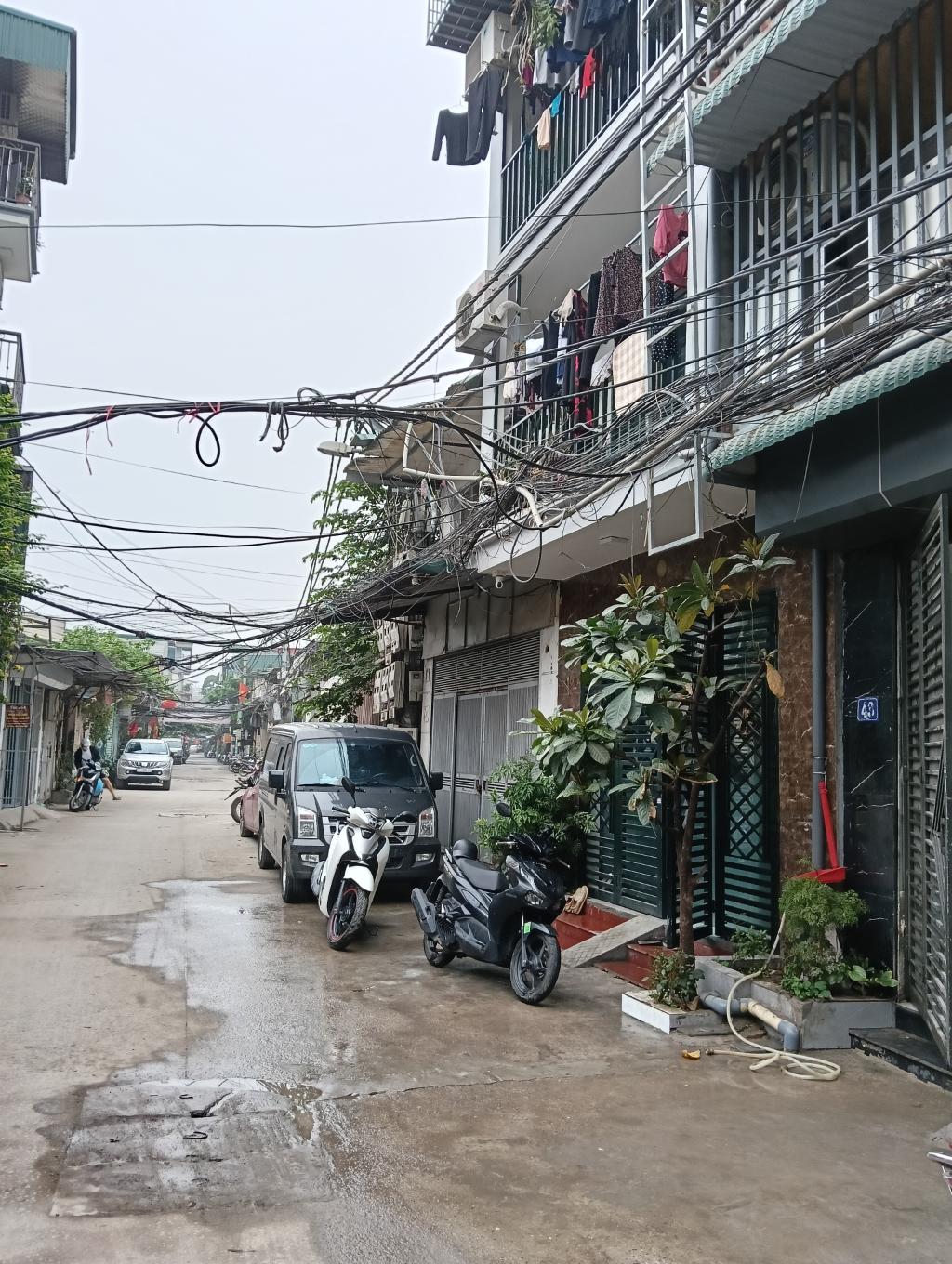 Bán nhà Nguyễn Xiển - diện tích 50m2 4 tầng - Ô TÔ TRÁNH NHAU - giá 5,2 tỷ