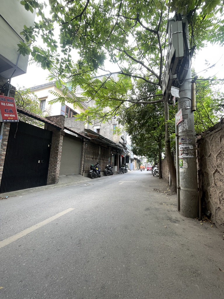 Bán nhà Nguyễn Khoái - diện tích 80m2 2 tầng - Mặt phố kinh doanh - giá 14,5 tỷ